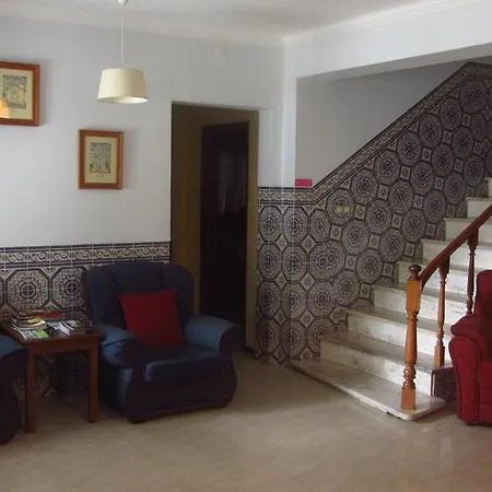 מלון Residencial Martinho לאוסה